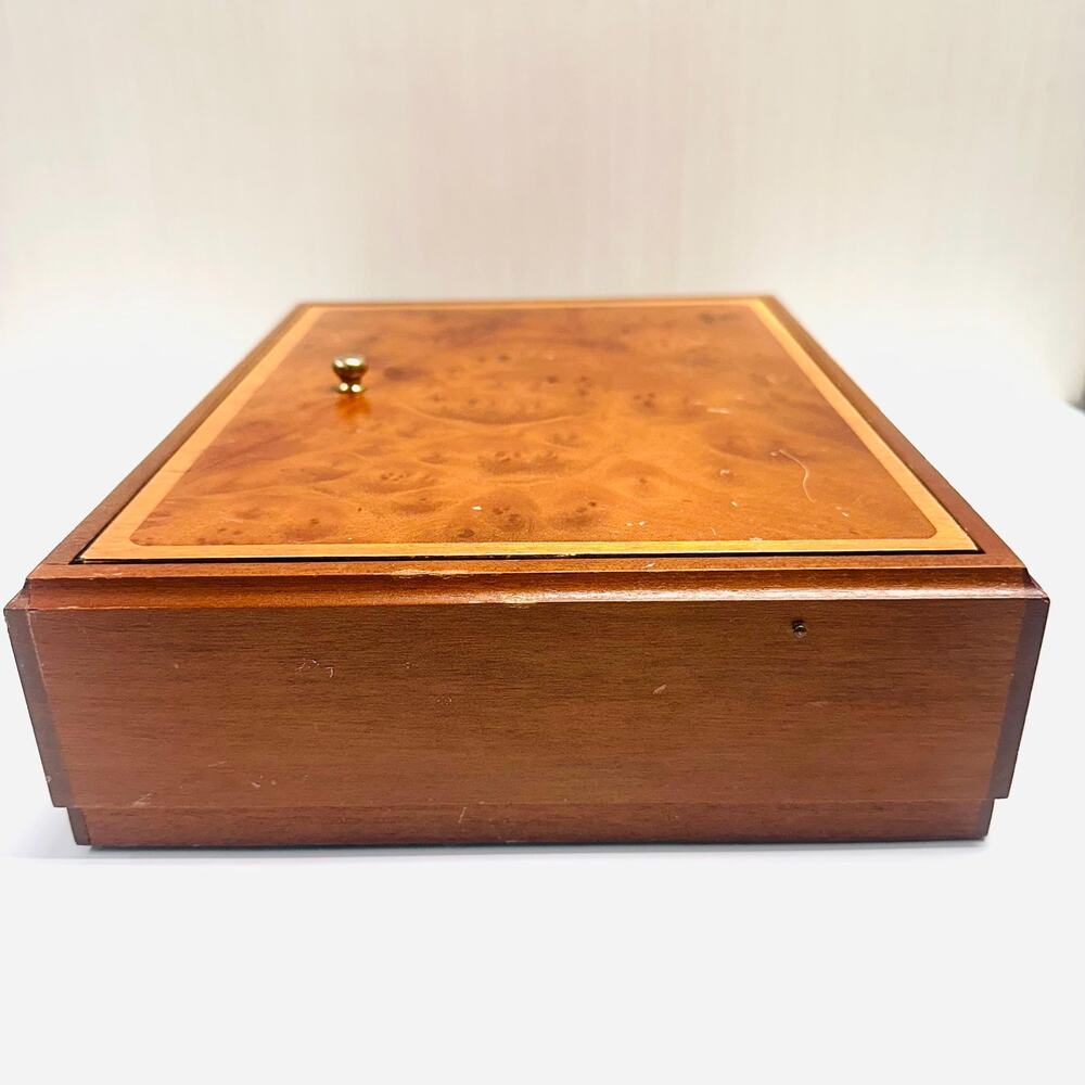 Vintage Wood Game Box Storage Organizer - Picture 7 of 13